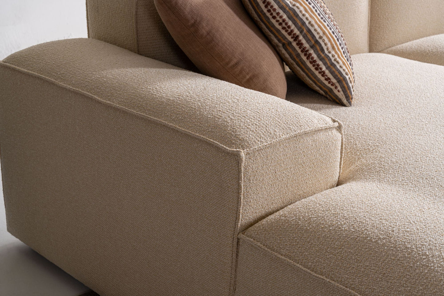 Nova Luxury Modular Sofa Set – Contemporary Living Room Collection