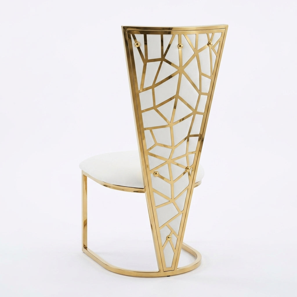 Elina with Vienna Chairs