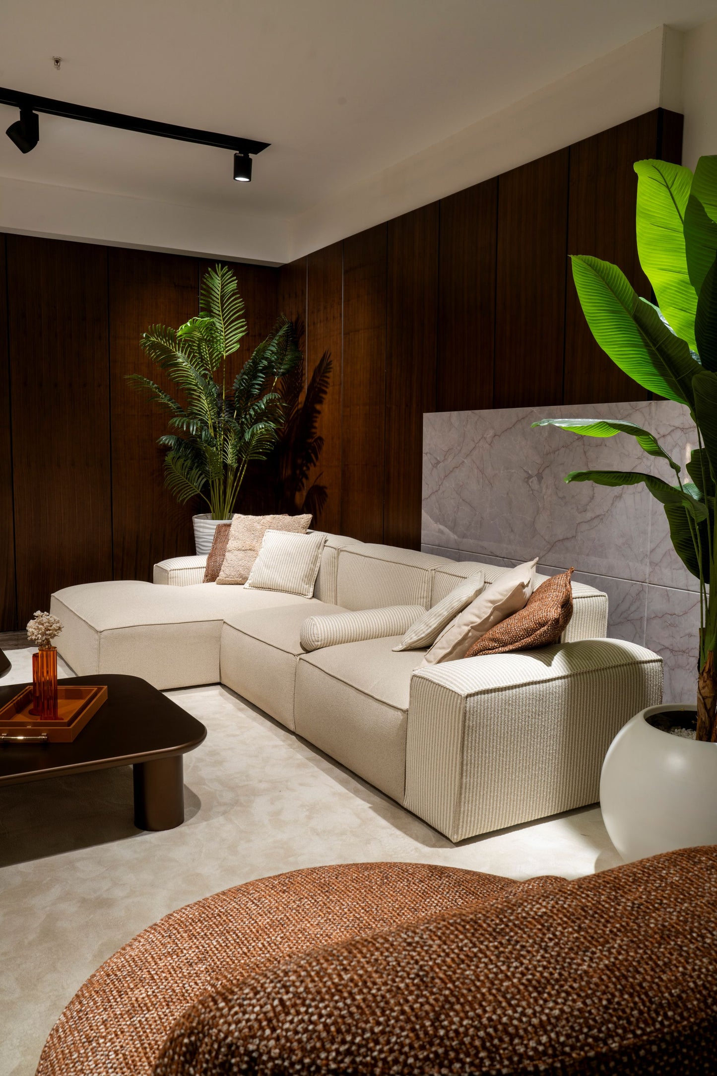 Nova Luxury Modular Sofa Set – Contemporary Living Room Collection