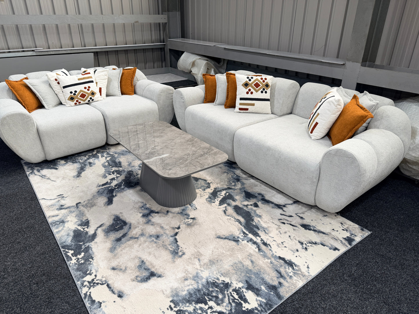 Lusso Corner