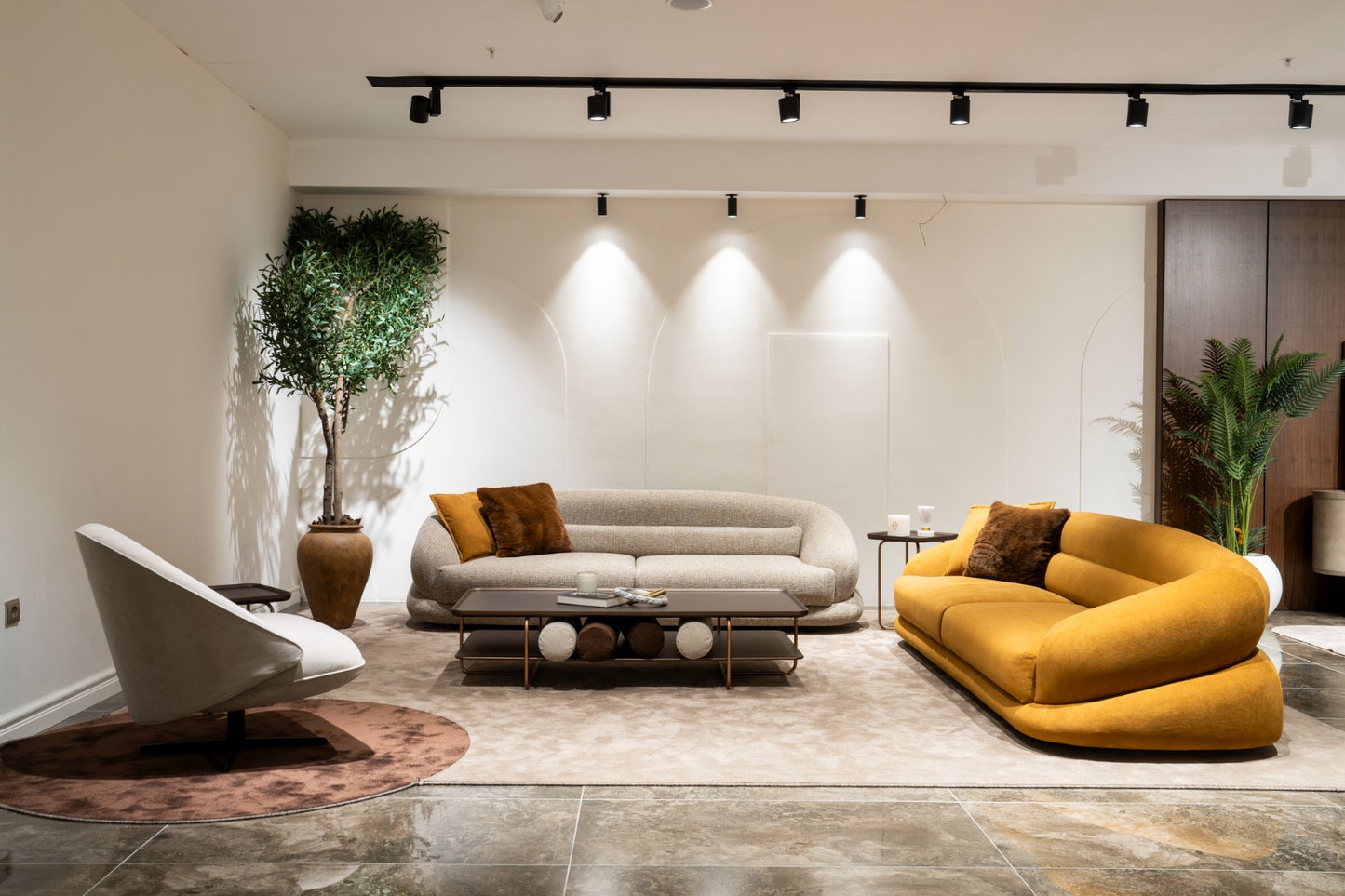 Ponyo Signature Curved Seating