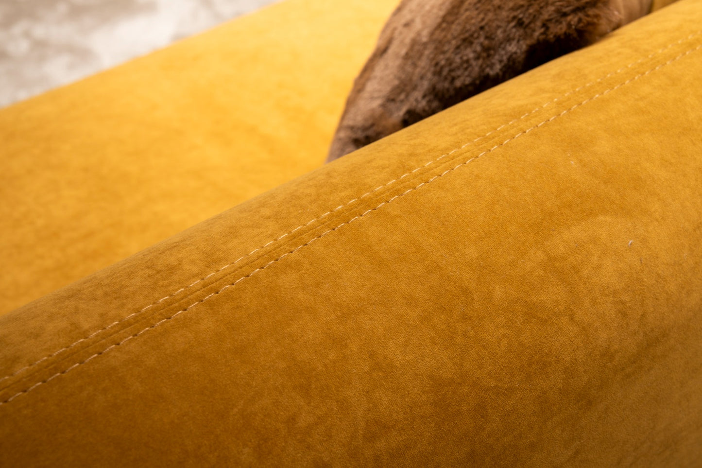 Ponyo Signature Curved Seating