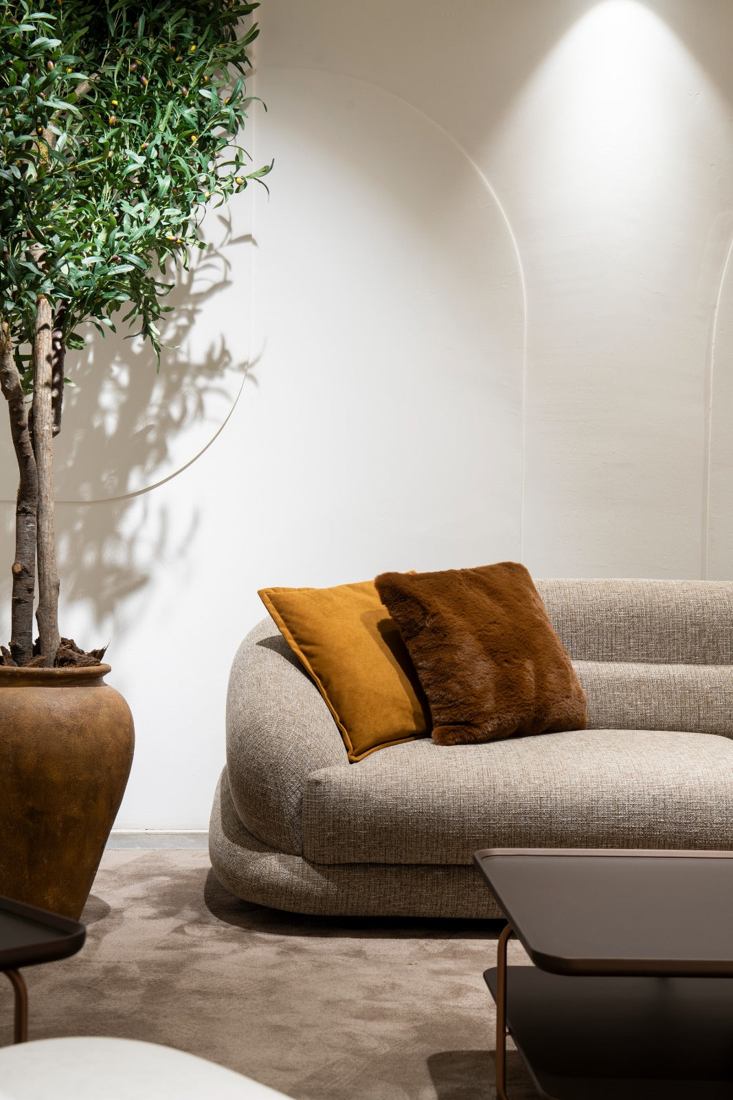 Ponyo Signature Curved Seating