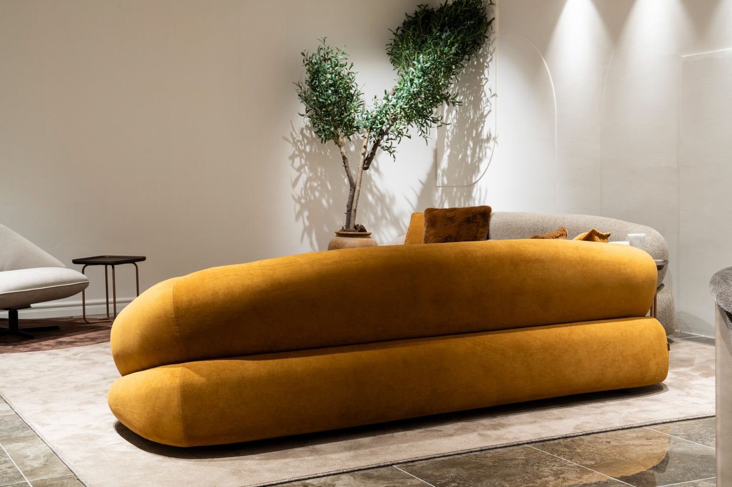 Ponyo Signature Curved Seating